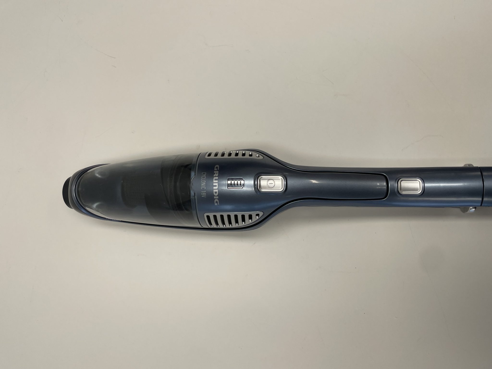 Grundig VCH 9832 belaidis dulkių siurblys 2-in-1, 120 W