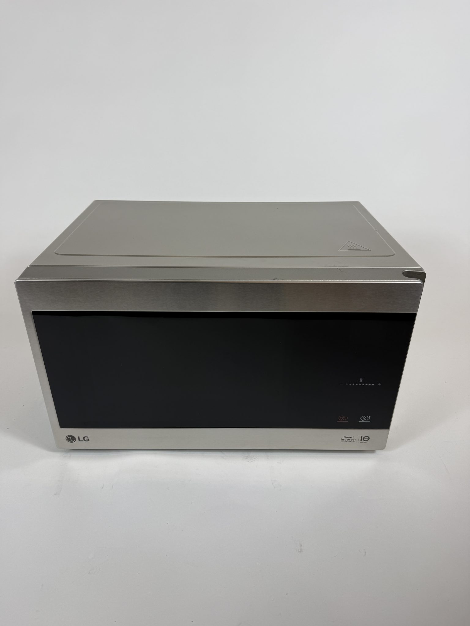 LG MS2595CIS mikrobangų krosnelė