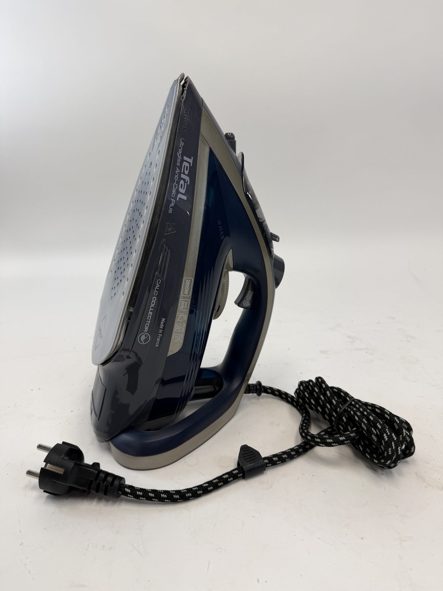 Tefal Ultragliss Plus 2800 garinis lygintuvas