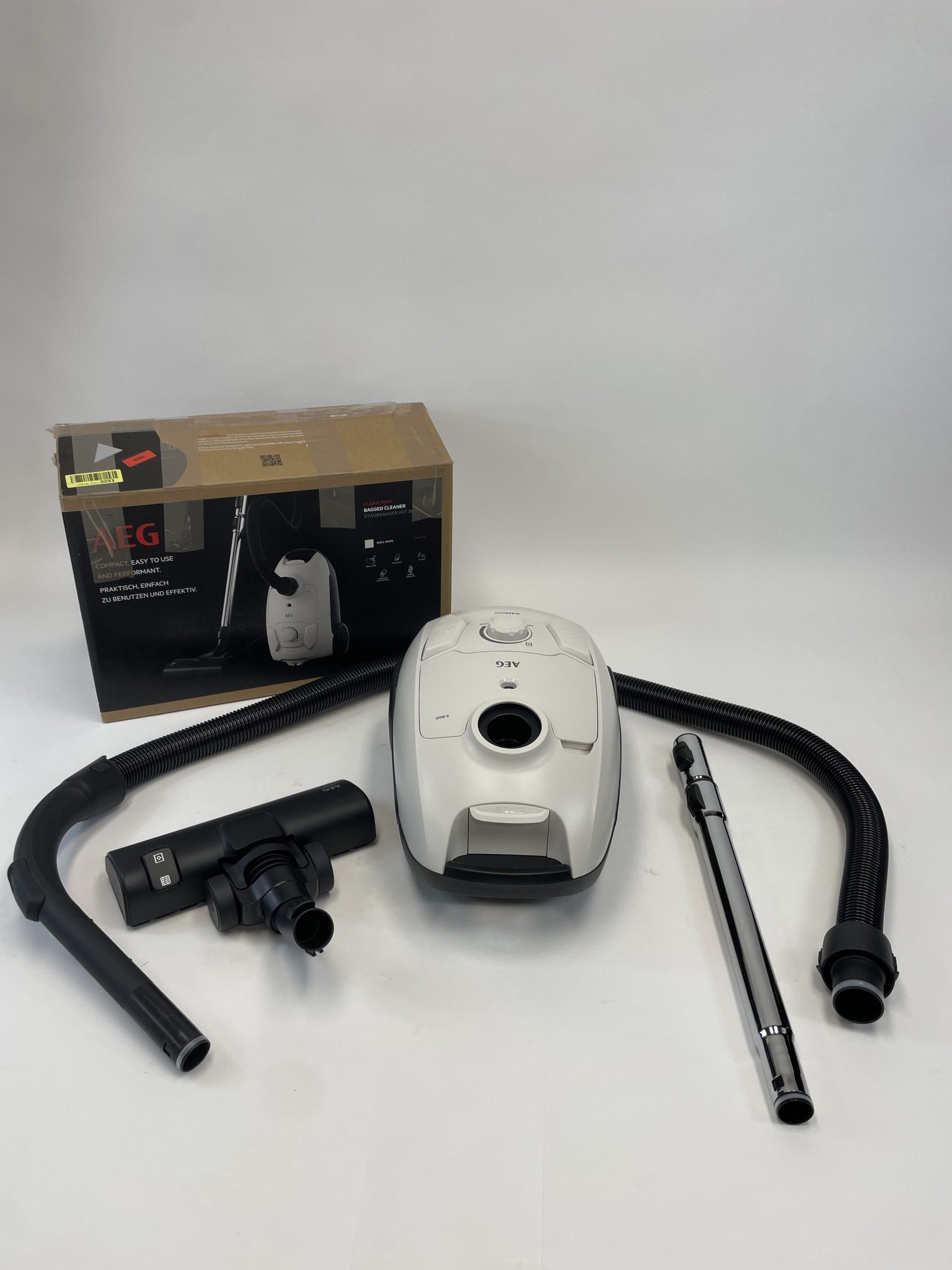 AEG Clean 5000 AB51C1SW dulkių siurblys, 750 W